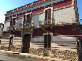 Palazzo De Bellis Vitti nella città delle Grotte
